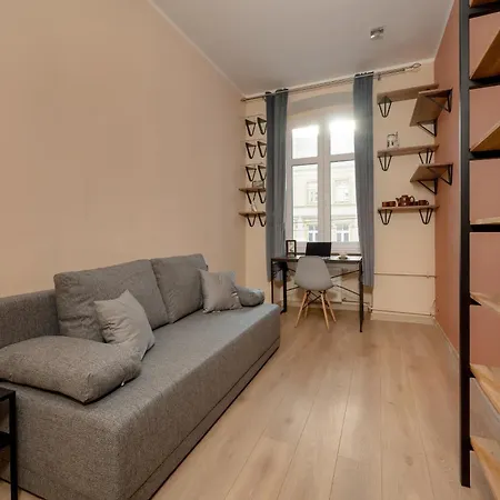 Spacious 3-bedroom Plac Grunwaldzki By Renters Breslau