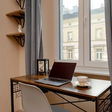 Spacious 3-bedroom Plac Grunwaldzki By Renters * Вроцлав