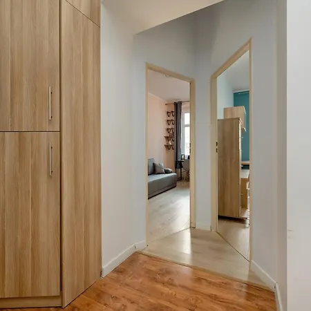 Spacious 3-bedroom Plac Grunwaldzki By Renters アパート *